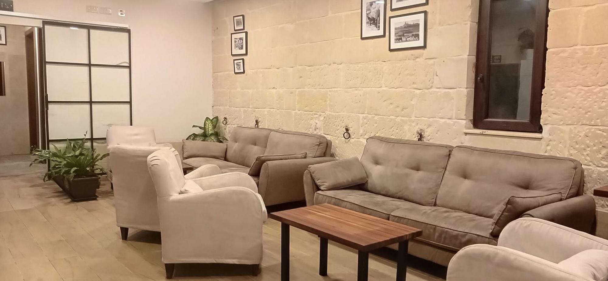 Farm stay Ta' Gingel Farm Agriturisim B&b. Malta *